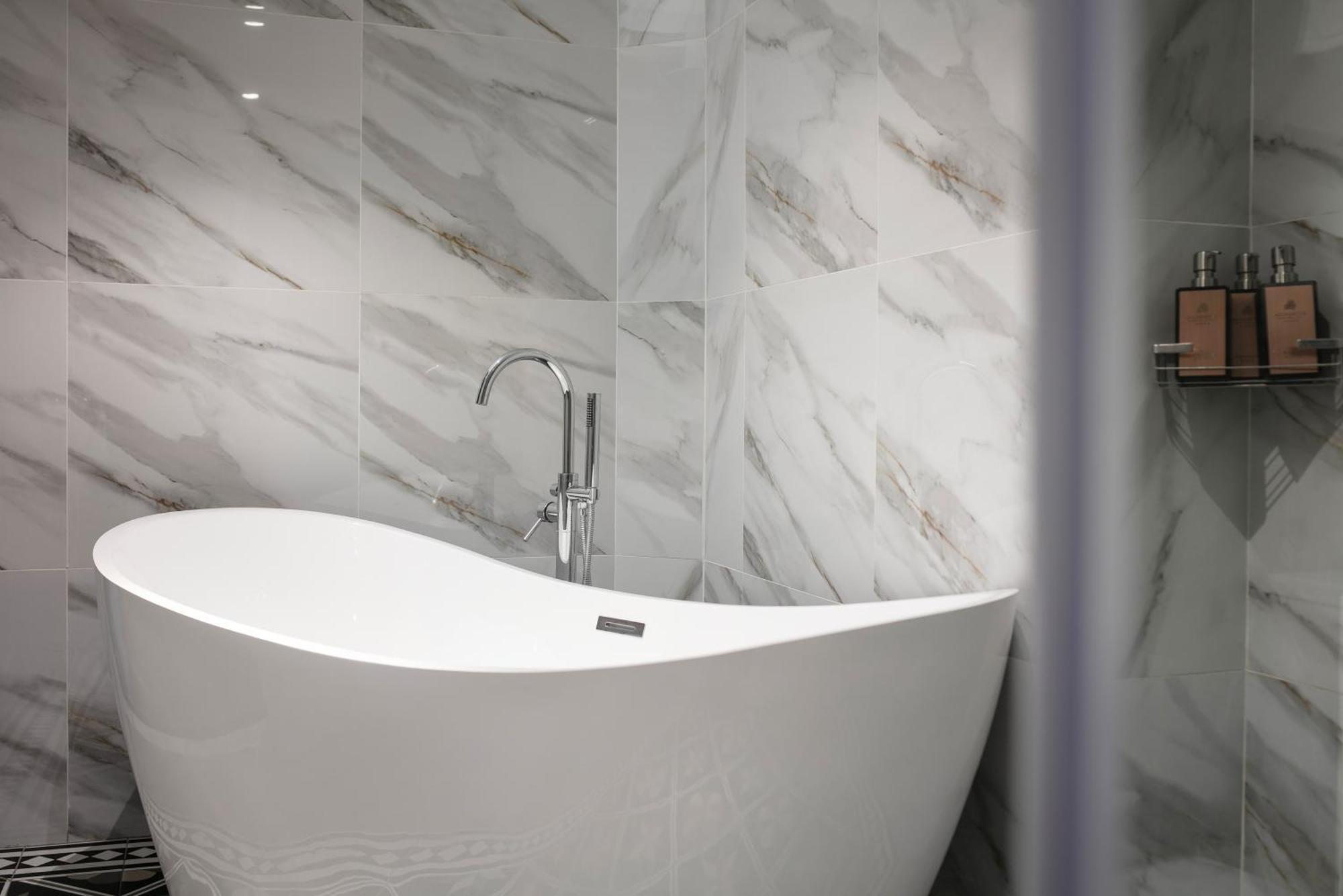 Acoustic Premium Hotel & Spa Ханой Экстерьер фото